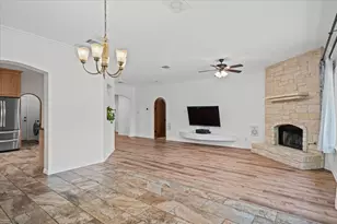 37 Pillow Rd, Austin, TX 78745 - Photo 4