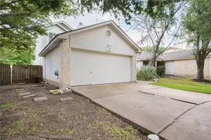 1709 Royal Ascot Dr, Pflugerville, TX 78660 - Photo 2