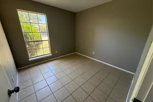 2002 Covered Wagon Pass, Austin, TX 78744 - Photo 6