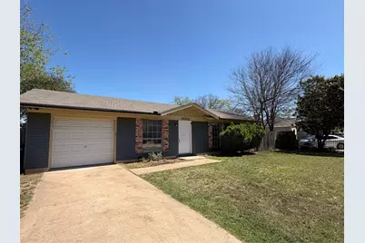 2002 Covered Wagon Pass, Austin, TX 78744 - Photo 2