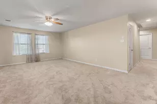 209 Anderson St, Hutto, TX 78634 - Photo 20