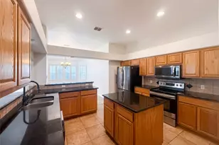 12 Birchwood Cir, Wimberley, TX 78676 - Photo 2