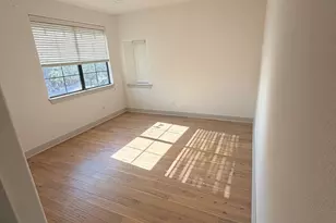 1036 Liberty Park Dr, Austin, TX 78746 - Photo 10