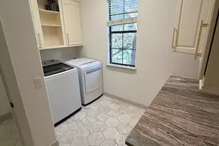 1036 Liberty Park Dr, Austin, TX 78746 - Photo 18