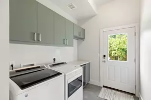 3019 Lyons Rd, Austin, TX 78702 - Photo 22