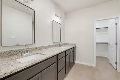 410 W Avenue C, Copperas Cove, TX 76522 - Photo 12