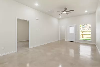 410 W Avenue C, Copperas Cove, TX 76522 - Photo 4