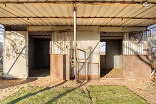 274 Old Austin Trail, Elgin, TX 78621 - Photo 18