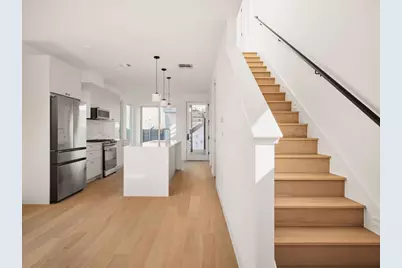 3209 Dolphin Dr #2, Austin, TX 78704 - Photo 14