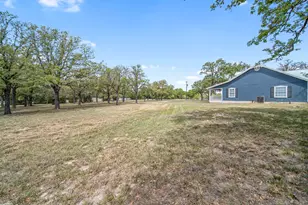2205 S US Hwy 77, Giddings, TX 78942 - Photo 28