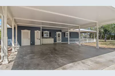 2205 S US Highway 77, Giddings, TX 78942 - Photo 12