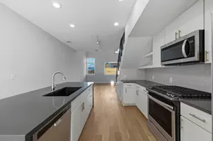 2002 E 7th St, Austin, TX 78702 - Photo 2