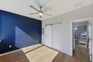 2002 E 7th St, Austin, TX 78702 - Photo 16