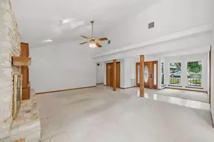 1403 Stone Ridge Dr, Taylor, TX 76574 - Photo 12