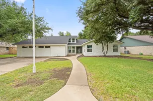 1403 Stone Ridge Dr, Taylor, TX 76574 - Photo 1