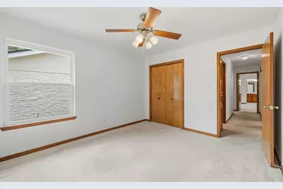 1403 Stone Ridge Drive, Taylor, TX 76574 - Photo 16