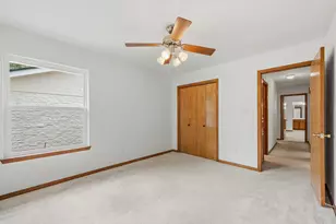 1403 Stone Ridge Dr, Taylor, TX 76574 - Photo 16