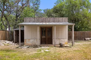 607 Liveoak Dr, Johnson City, TX 78636 - Photo 28