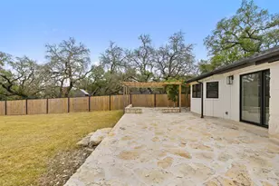 607 Liveoak Dr, Johnson City, TX 78636 - Photo 24