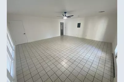 304 Live Oak Drive, Mountain City, TX 78610 - Photo 16