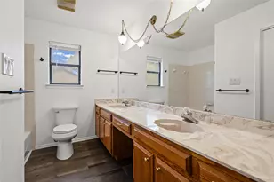 304 Live Oak Dr, Buda, TX 78610 - Photo 6