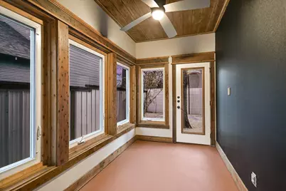 1613 Willow Street, Austin, TX 78702 - Photo 22