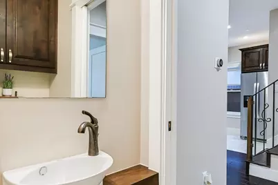 1613 Willow Street, Austin, TX 78702 - Photo 10