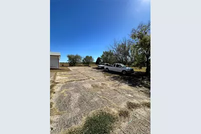 125 2nd Avenue, Taylor, TX 76574 - Photo 8