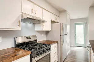 915 Chisholm Cove, Round Rock, TX 78681 - Photo 14