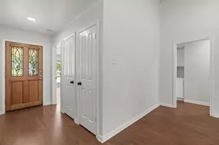 10408 Firethorn Ln, Austin, TX 78750 - Photo 2