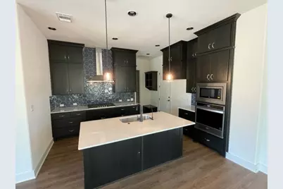 137 Limestone Drive, Georgetown, TX 78628 - Photo 4