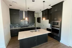 137 Limestone Dr, Georgetown, TX 78628 - Photo 4