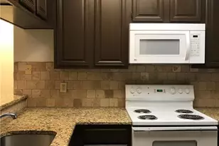 806 W 24th St, Austin, TX 78705 - Photo 2