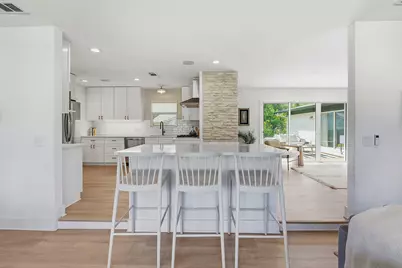 4403 Elmsgrove Drive, Austin, TX 78721 - Photo 6