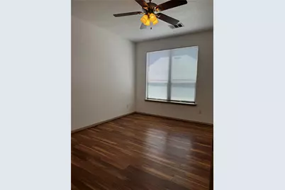 8901 Parkfield Drive, Austin, TX 78758 - Photo 6