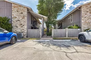 8621 Putnam Dr, Austin, TX 78757 - Photo 2