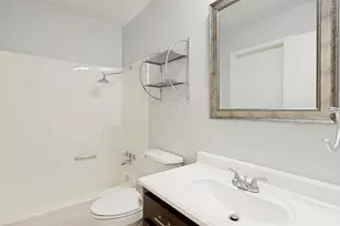 8621 Putnam Dr, Austin, TX 78757 - Photo 22