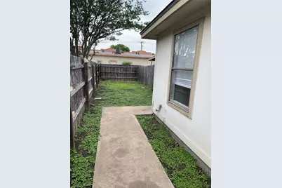 106 E Austin Avenue #A, Hutto, TX 78634 - Photo 2