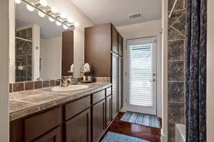 10211 Middle Darleen, Leander, TX 78641 - Photo 8