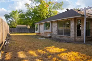 12903 Stanzel Dr, Austin, TX 78729 - Photo 16