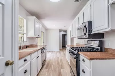 200 E Pheasant Drive, Austin, TX 78753 - Photo 8