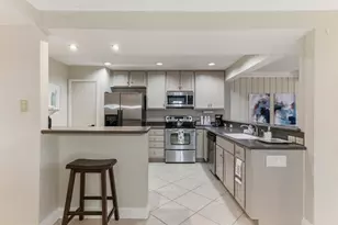 107 World of Tennis Sq, Lakeway, TX 78738 - Photo 10