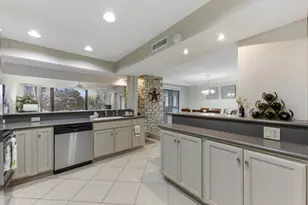 107 World of Tennis Sq, Lakeway, TX 78738 - Photo 12