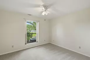 126 E Esparada Dr, Georgetown, TX 78628 - Photo 16