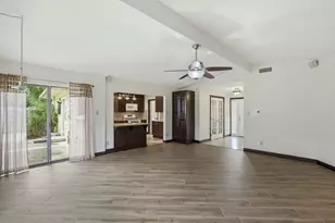 126 E Esparada Dr, Georgetown, TX 78628 - Photo 8