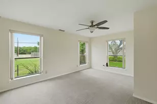 126 E Esparada Dr, Georgetown, TX 78628 - Photo 14