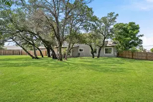 411 Carriage Oaks Dr, Liberty Hill, TX 78642 - Photo 36
