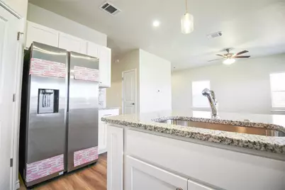514 War Adminral Dr #B, Jarrell, TX 76537 - Photo 12