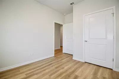 514 War Adminral Dr #B, Jarrell, TX 76537 - Photo 24