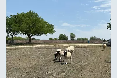 1796 County Road 139 Road, Hutto, TX 78634 - Photo 24